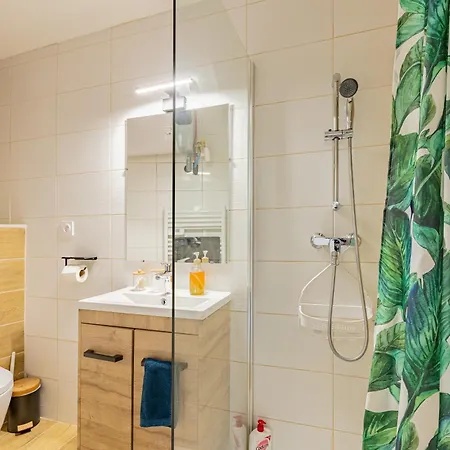 T2 Cathedrale & Torre Ventosa - - Clim - Wifi - Balcon - Free Parking Sur Demande Daire *