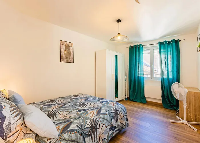 Διαμέρισμα T2 Cathedrale & Torre Ventosa - - Clim - Wifi - Balcon - Free Parking Sur Demande *