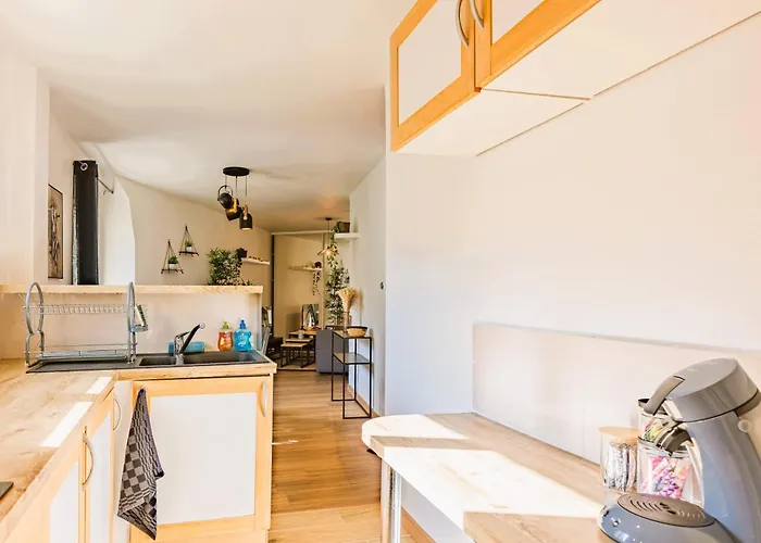 Διαμέρισμα T2 Cathedrale & Torre Ventosa - - Clim - Wifi - Balcon - Free Parking Sur Demande Μπεζιέ